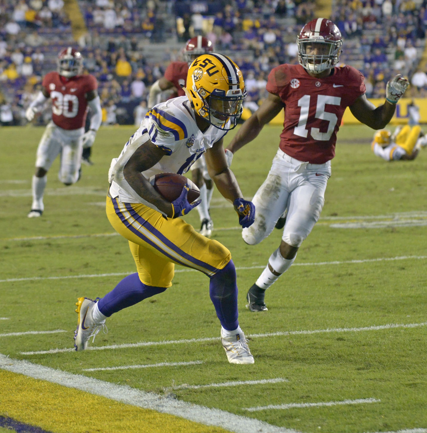 lsualabamafootball.110418_2632